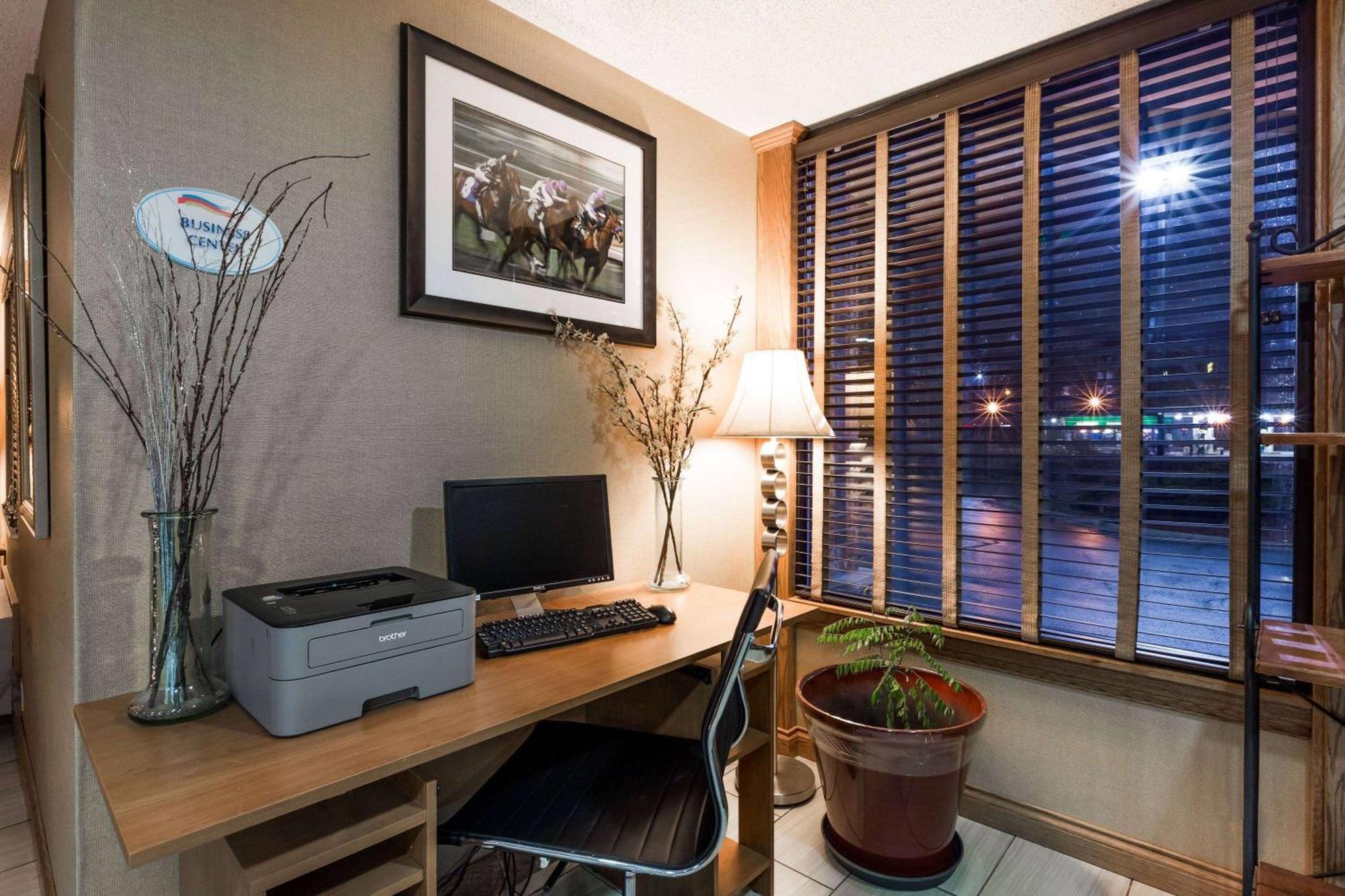 Baymont By Wyndham Louisville South I 65 Brooks Buitenkant foto