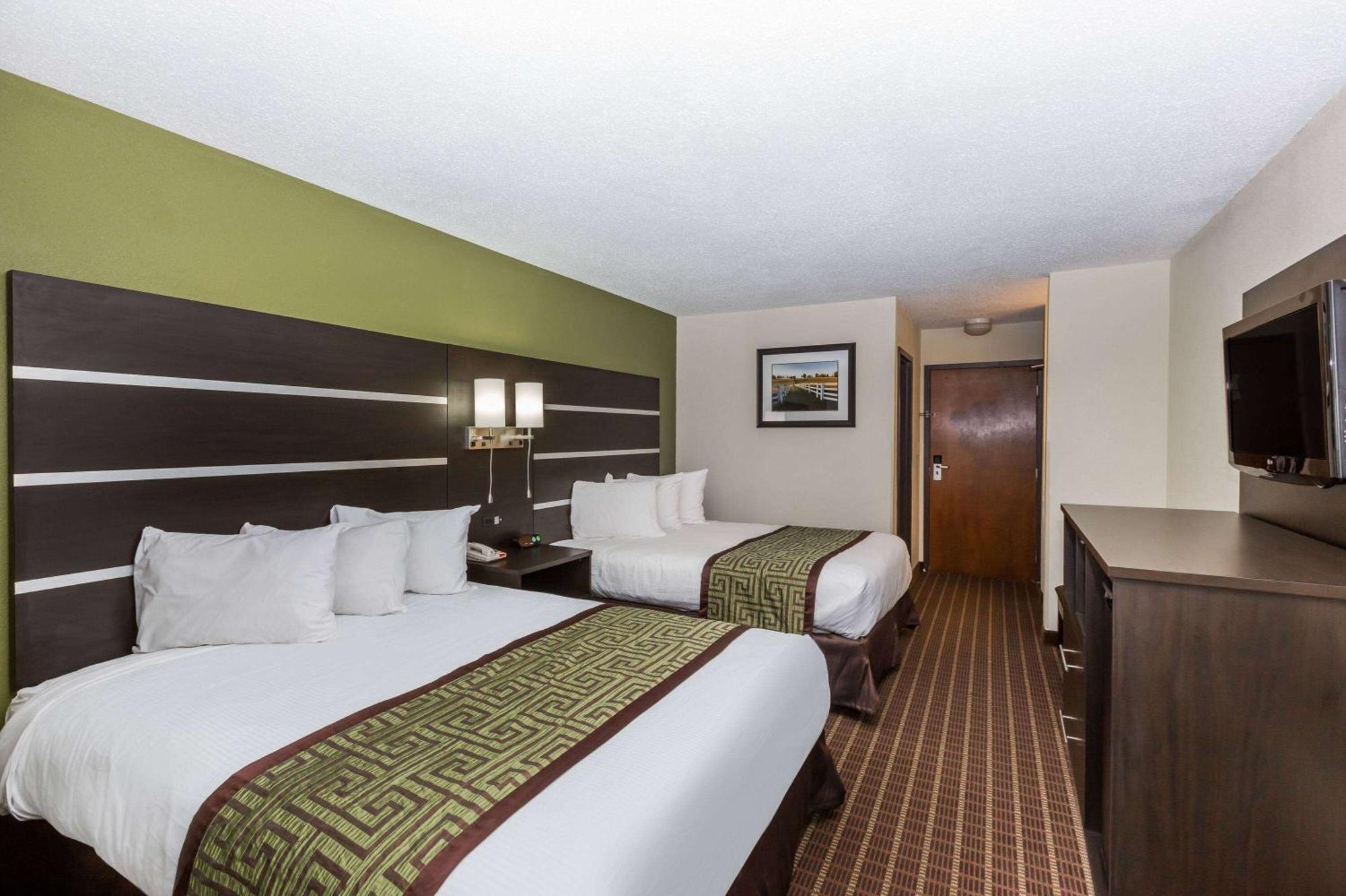 Baymont By Wyndham Louisville South I 65 Brooks Buitenkant foto